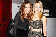 Sarah Jessica Parker and AnnaSophia pose together for the first time!